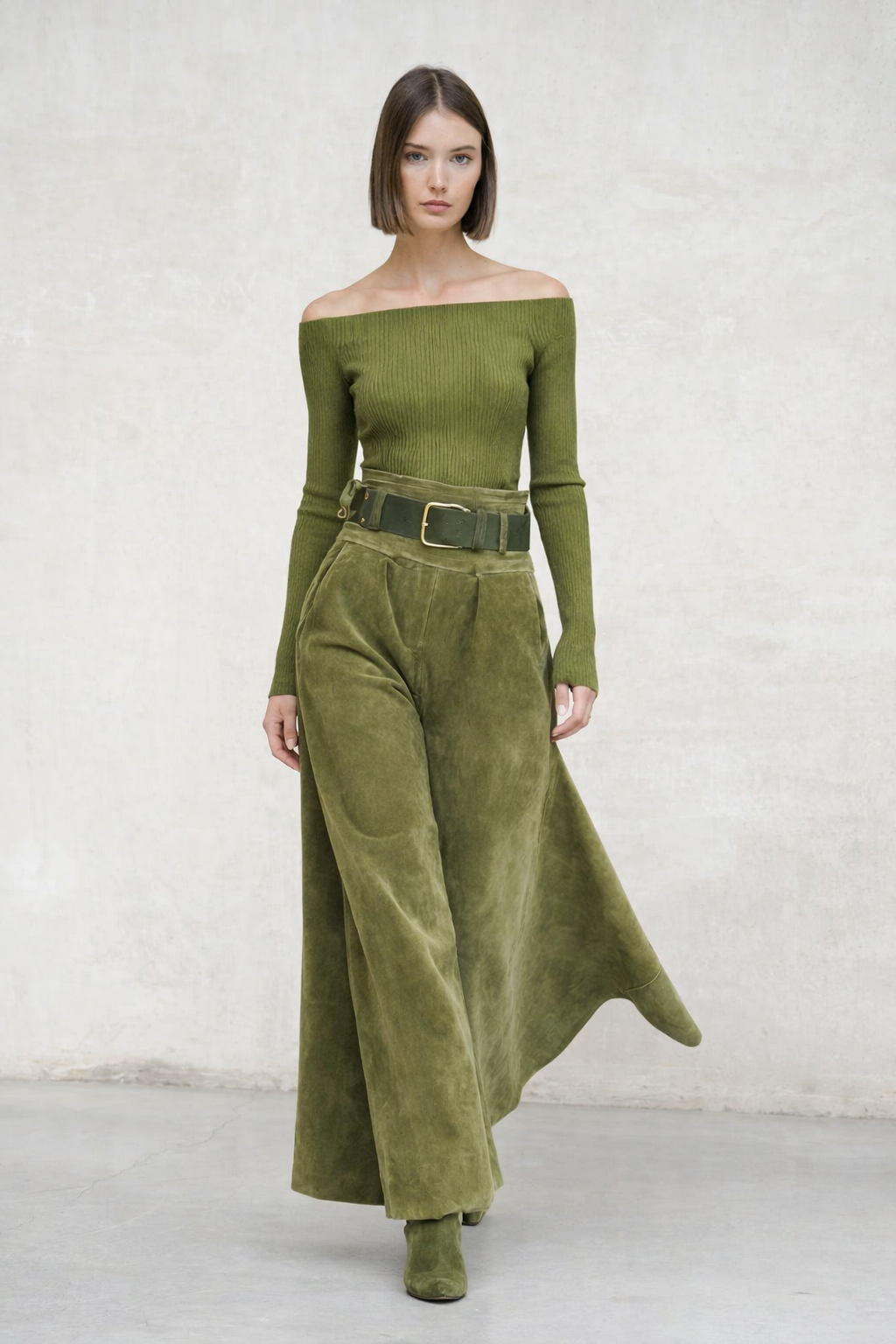 Silvia | Conjuntocon top y falda de ante