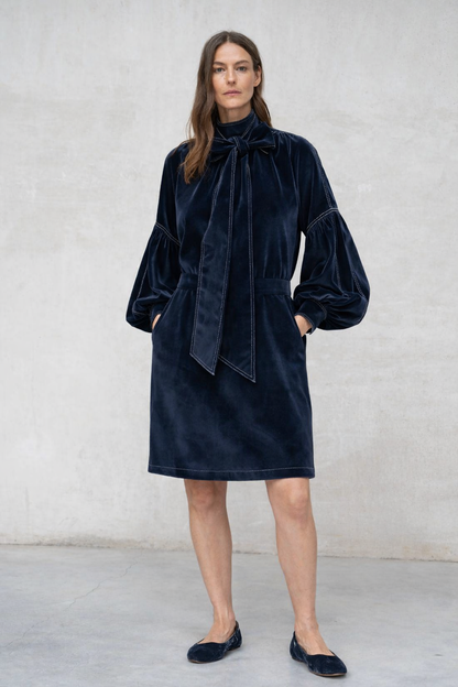 Trinidad | Vestido mini de terciopelo con lazada