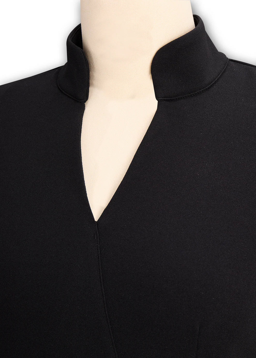 Naomi | Vestido negro refinado